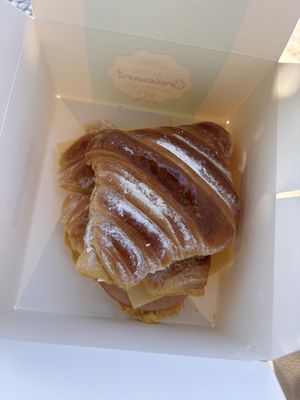   at O Melhor Croissant da Minha Rua in Sintra