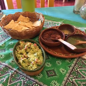 guacamole at Yerbabuena del Sisal in Valladolid