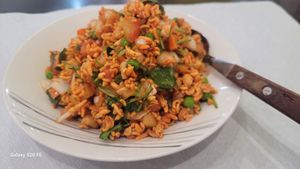 This is the one of very popular vagen dish from Nepal. The name is chatpat at Elohim Asian Fusion Restaurant in Funchal