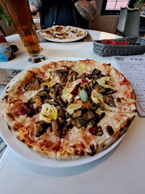 Pizza z warzywami at Piu'di Pizza in Bialystok