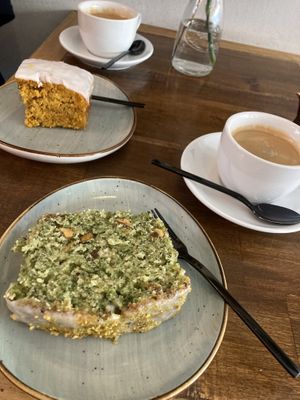 Kaffee-Kuchen-Date  at Rooster Café in Hamburg
