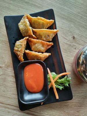 Fried dumplings at EatHappy Vegan - Rosenhoff in Oslo