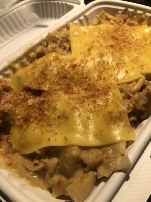 Mac n cheese with congealed cheese slices on top  at The Happy Hooligans in San Jose