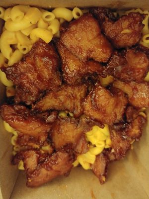 $12.00 BBQ Chicken and Mac N Cheese: BBQ Chicken was great, but the Mac N Cheese was not good at The Happy Hooligans in San Jose