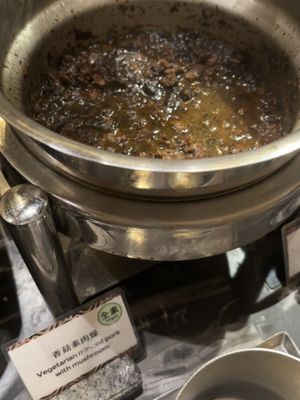 Minced ‘pork’ - one of the best dishes  at Kyo Kyo Vegetarian Restaurant - 京享蔬食百匯餐庁 in Kaohsiung