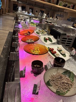 Salad area  at Kyo Kyo Vegetarian Restaurant - 京享蔬食百匯餐庁 in Kaohsiung