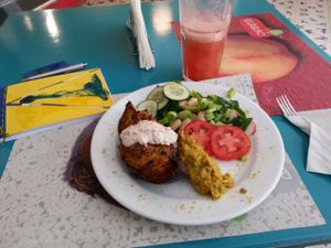 pumpkin and salad at Chirimoya in Salta