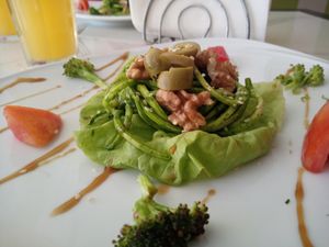 Ensalada italiana at Chirimoya in Salta
