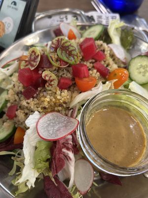 Quinoa salad    at SUN BERNO - Chun Dazhi Store - 光焙若蔬食 春大直門市 in Taipei