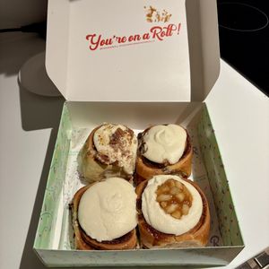 Caramel pecan (back left), 2 x Original and Apple (front right) YUM! 🤤  at Have A Roll  in Amsterdam