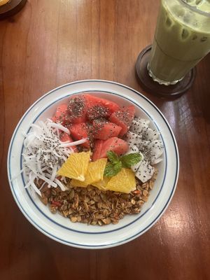 hoi an bliss smoothie bowl and iced matchaa  at Buttercup by Rosie's Cafe  in Hoi An