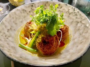 Curry met linzen-pompoenkroketten at Eethuis Lamoen in Landegem