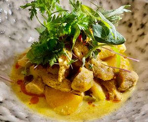 Stoofpotje curry/herfstgroenten/soja bite at Eethuis Lamoen in Landegem