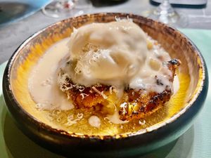 Appel beignet met kokos-vanilleijs at Eethuis Lamoen in Landegem