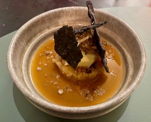 Peer miso-karamel / noten / kokosijs at Eethuis Lamoen in Landegem