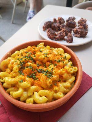 Mac n cheese (the dogs dinner)  at BEKIND. in Zagreb