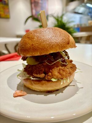 Burger „Free The Bird“ ⭐️⭐️⭐️⭐️⭐️  at BEKIND. in Zagreb