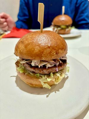 Burger „Patty The Baddy“ ⭐️⭐️⭐️⭐️⭐️  at BEKIND. in Zagreb