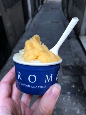 Apple & Mandarin Gelato at Grom - San Lorenzo in Genoa