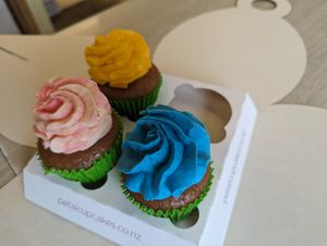 Some vegan options at Petal Cupcakes in Auckland