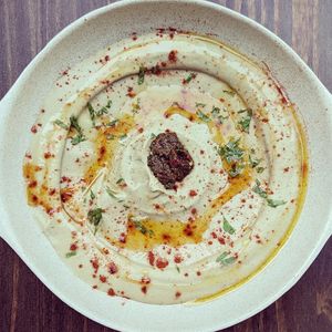 Hummus at AYUNI in Sao Sebastiao Da Feira