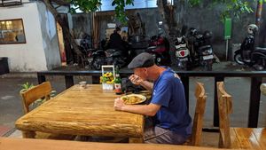 ☘️♻️✳️🙏🙏👌❇️❇️❇️ at Waroeng Bagoes in Ubud