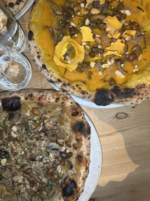 Vegan mushroom and vegan pumpkin pizza   at Spaccanapoli Nr. 12 in Berlin