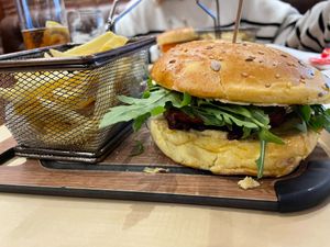 Vegan burger with fries at Beer's in Coimbra