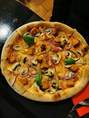 Pizza at Ca La Mora Italian Restaurant in Barao De Sao Joao