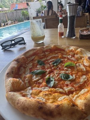 Vegan pizza 🍕   at La Playa  in Dikwella
