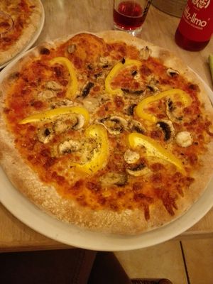 Vegane Pizza at Cafeteria-Trattoria Am Rathaus in Osnabruck