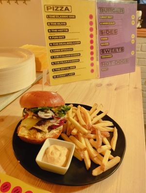  at HOT PLANTS in Prague