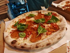 Great Vegan pizza at HOT PLANTS in Prague