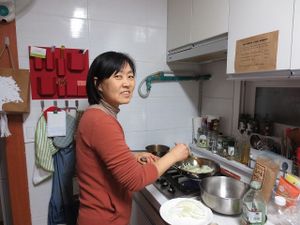 vegan cooking class  at Sleeping Strawberry Guesthouse in Seoul