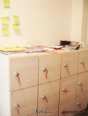 locker at Sleeping Strawberry Guesthouse in Seoul