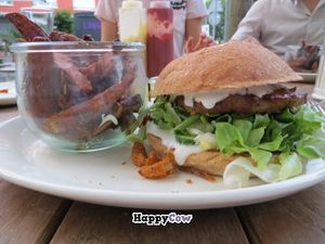 Vegan burger with sweet potato fries at Wiesenlust in Frankfurt