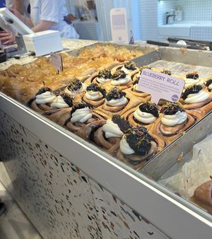 Blueberry Roll (vegan)  at Cinnamood - Mönckebergstraße in Hamburg