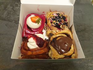 Buns with strawberry, blueberry, Oreo and cheery at Cinnamood - Mönckebergstraße in Hamburg