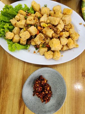 Tahu cabe garam at Bakul Veggie in Jakarta