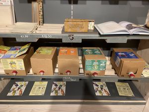 Lemonade syrups by Roze bunker. Vlierbloesem has a flowery sweet flavour, while Citrus movement is herbal and zesty. at Puur & Loos in Utrecht