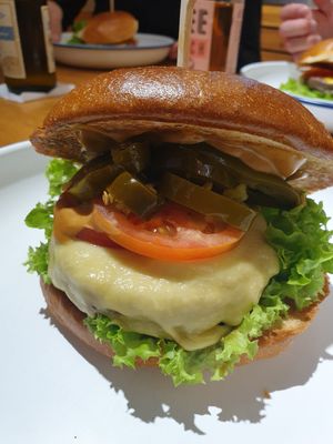 Beyond Chili Cheeseburger at Guerilla Gröstl Foodhouse in Nuremberg