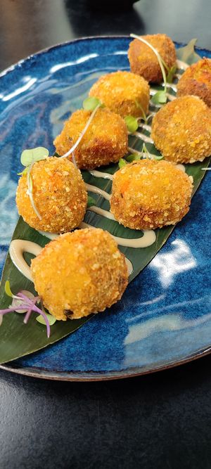 8 Croquetas de curry at Diverxa 53 in Talavera De La Reina