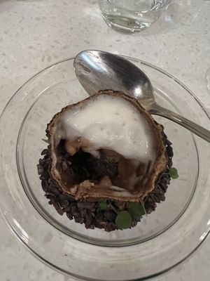   at Le Quatrième Mur in Bordeaux