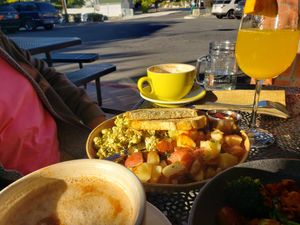 Vegan pesto tofu scramble at Great Full Gardens - Midtown in Reno