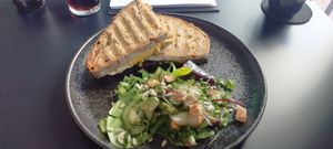 Kein Käse Bacon Sandwich at vorveg in Hannover