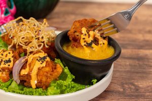 Rock Cauliflower with Mango-Habanero sauce

(Chipotle Mayo Dressing can be removed upon request) at Santo Habanero in Mexico City