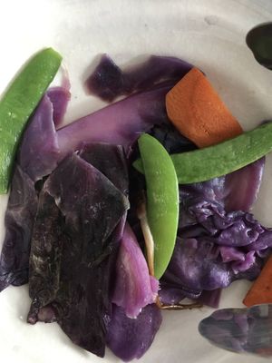 Steamed purple cabbage leaves, carrots and snap peas  at Gu Li Zi Ran Feng Wei in Tainan