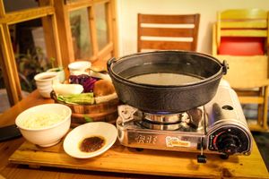 mixed vegetable hot pot at Gu Li Zi Ran Feng Wei in Tainan