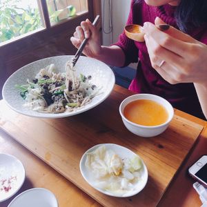 Noodle set  at Gu Li Zi Ran Feng Wei in Tainan