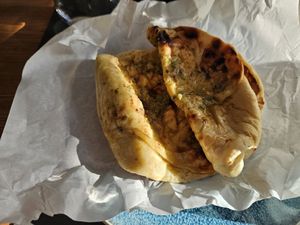 Naan at Tiffin in Bremen